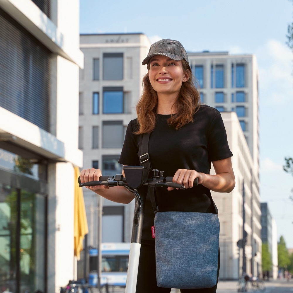 reisenthel - shoulderbag S - dots