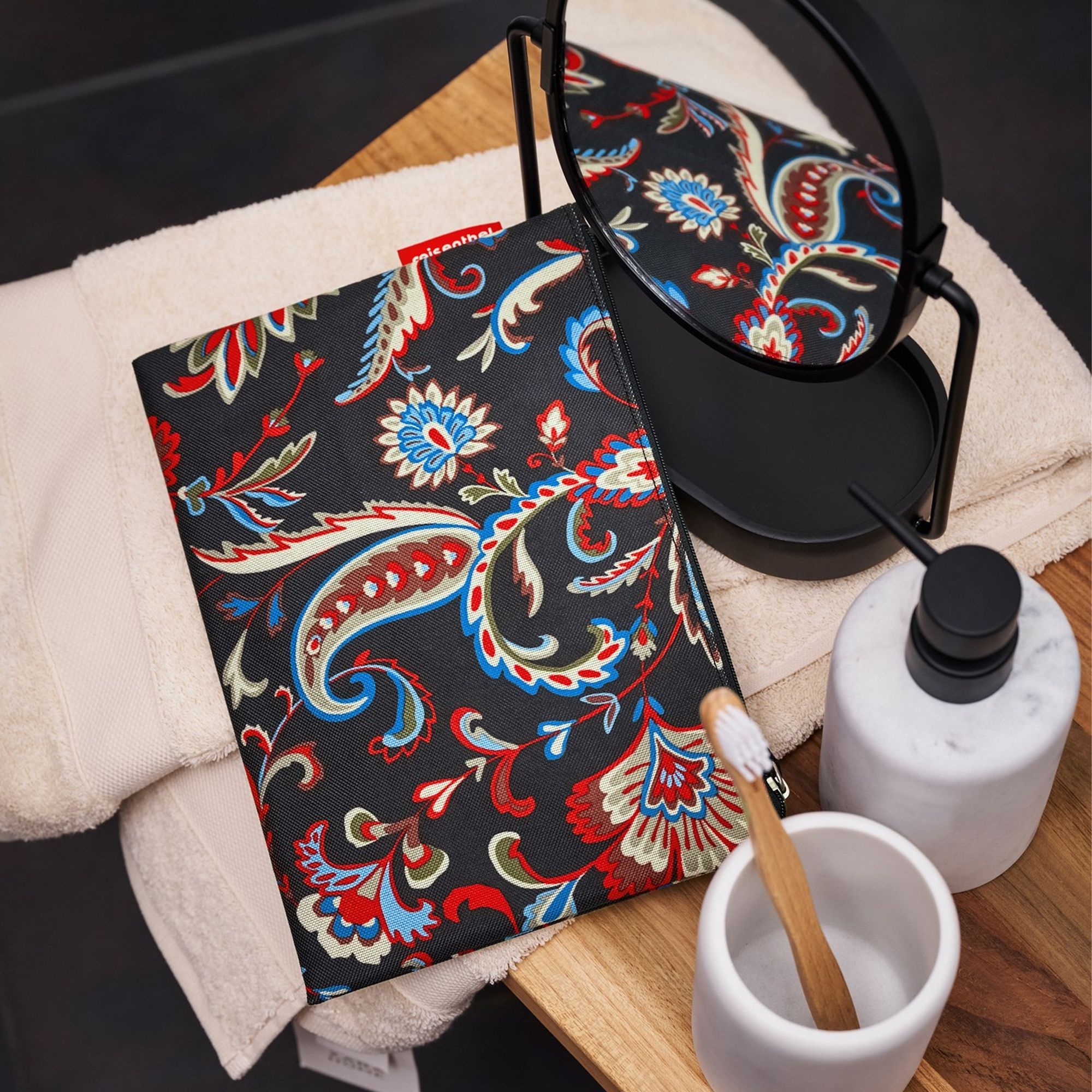 reisenthel - case 1 - paisley black